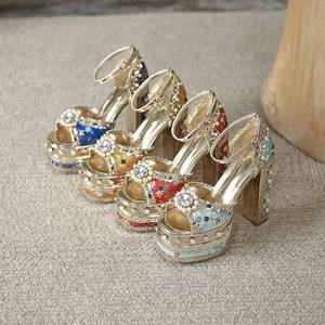 รองเท้าแซนดาเลียแพลตฟอร์มแบบย้อนยุคเปิดปลายเท้ารองเท้าส้นหนาสองชั้นหรูหราสำหรับผู้หญิง - Product Image 2