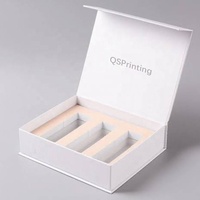 Emballage personnalisé pour boîte de chocolat avec poignée, pelliculage mat, matériaux recyclés, logo personnalisé, poids personnalisés