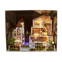 新しい形のホットセール木製おもちゃ庭の壁が付いている2つの大きな3階建ての別荘ミニチュアドールハウスキット