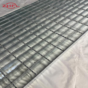 Rejilla de Acero al Carbono Industrial, Duradera, Antideslizante, Dentada, Anticorrosiva, Resistente al Fuego, Galvanizada en Caliente, para Pasarelas - Product Image 1