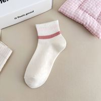 Chaussettes pour filles en polyester à séchage rapide, motif lapin rose, respirantes, à taille haute, pour enfants actifs, à porter au quotidien en été