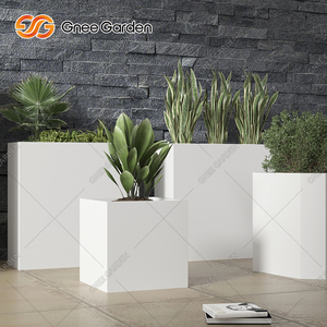 Maceta cuadrada galvanizada ligera personalizable, acero metálico duradero para jardín para compras tradicionales en Europa - Product Image 3