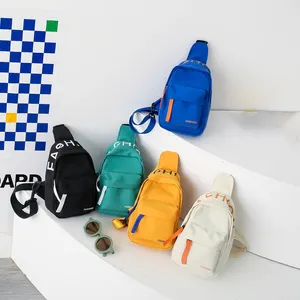 बच्चों के छाती बैग लड़के की कोरियाई पार बैग बच्चा लड़का निवर्तमान सिक्का बटुआ लड़की की कमर बैग फैशन सामान बैग