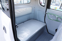 Voiture électrique écologique à énergie nouvelle 1000W 4 portes petite voiture électrique à trois roues pour les personnes âgées pour les déplacements quotidiens