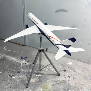 เครื่องบินโบอิ้งขนาด150ซม. สำหรับจัดแสดง1/40เครื่องบินโบอิ้ง<span class=keywords><strong>777</strong></span>-300ER เรซินขนาดใหญ่ออกแบบได้ตามที่ต้องการ - Product Image 3