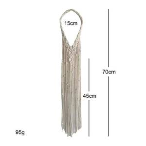 Bandeau bohème en macramé avec pompons, accessoire pour cheveux en coton fait main pour les mariées - Product Image 4