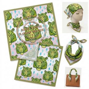 Commande en gros de foulards carrés personnalisés avec logo, bandanas en coton, accessoires polyvalents pour événements et promotion de marque - Product Image 1