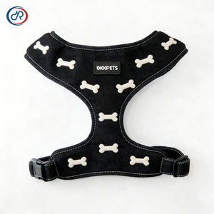 Arnés de Mezclilla para Perro al por Mayor del Fabricante <span class=keywords><strong>2026</strong></span>, Lindas Patas Bordadas, Arnés Ajustable para Perro con <span class=keywords><strong>Collar</strong></span> y Correa - Product Image 2