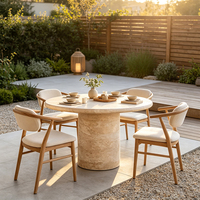 Petite table à manger en travertin, ronde, 91 cm, base sur piétement solide, style moderne, organique, luxe discret, table en pierre pour appartement AU