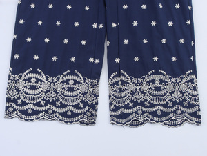 <span class=keywords><strong>Pantaloni</strong></span> Casual alla Moda per <span class=keywords><strong>Donna</strong></span>, <span class=keywords><strong>Blu</strong></span> <span class=keywords><strong>Scuro</strong></span> con Ricamo a Occhielli, Chiusura con Cerniera, Gamba Larga, Lunghezza alla Caviglia - Product Image 4