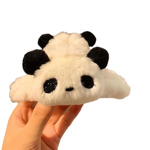 Grande pince à cheveux en fourrure douce <span class=keywords><strong>Panda</strong></span> Accessoires Barrette en peluche Lapin Grenouille Pince à cheveux Requin - Product Image 6
