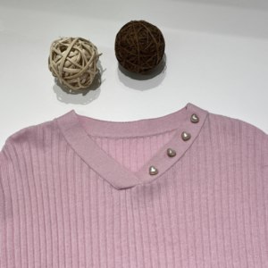 <span class=keywords><strong>Prix</strong></span> compétitif, bonne qualité, <span class=keywords><strong>pull</strong></span> en maille tricotée pour <span class=keywords><strong>femme</strong></span> à manches évasées et <span class=keywords><strong>col</strong></span> en <span class=keywords><strong>V</strong></span> pour l'hiver - Product Image 4