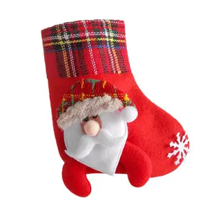批发雪人圣诞老人圣诞长统袜红色无纺布毛毡袜，带圣诞派对装饰用长筒袜