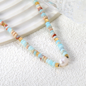 Collier en pierres multicolores, chaîne de clavicule en perles bleu clair pour femmes, bijoux cadeau - Product Image 1