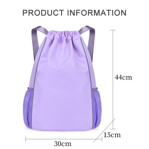 Sac de sport pliable et portable en polyester 210D imperméable, personnalisable par sublimation, avec poignée en corde, fermeture éclair et fermoir, idéal pour la natation et les promotions. - Product Image 2