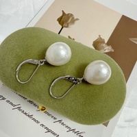 Boucles d'oreilles pendantes élégantes de style français avec perles baroques Edison de 11-12 mm, fermoir à levier, idéales pour mariage, fête ou cadeau