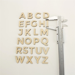Decorazioni <span class=keywords><strong>da</strong></span> <span class=keywords><strong>Parete</strong></span> <span class=keywords><strong>in</strong></span> <span class=keywords><strong>Legno</strong></span> Naturale Personalizzate all'Ingrosso, 26 Lettere dell'Alfabeto Inglese <span class=keywords><strong>in</strong></span> <span class=keywords><strong>Legno</strong></span> Tagliate al Laser - Product Image 3