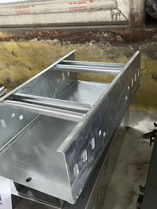 Canaux de câbles trapézoïdaux en acier galvanisé inoxydable, capacité de charge 200 kg, capacité de 75 câbles pour les infrastructures minières - Product Image 3