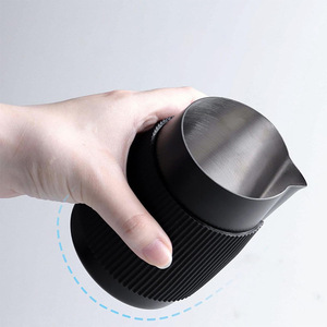 Brocca per Montare il Latte in Acciaio Inox Nera da 350ml, Brocca per Schiumare il Caffè <span class=keywords><strong>Espresso</strong></span>, Brocca per Latte Art, Brocca per Cappuccino - Product Image 3