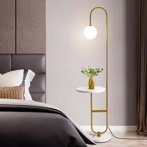 Großhandel Einzigartiges Design Moderne Glas Lava Lampe Chrom Rotgold Stehende LED Stehle uchte