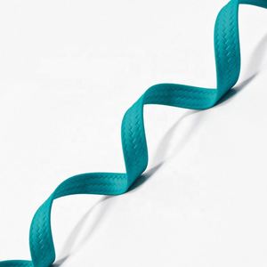 Ensemble de laisse pour chien en sangle de nylon résistante avec revêtement en PVC, logo personnalisé assorti aux couleurs Pantone - Product Image 3