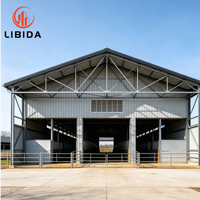 Structure en acier préfabriquée à grande portée pour arène d'équitation, écurie, ferme, hangar en acier galvanisé robuste pour l'équitation
