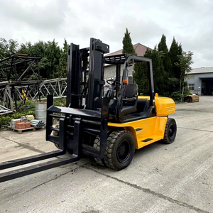Chariot élévateur diesel Komatsu FD70 d'occasion de 7 tonnes, d'origine japonaise, machine de levage d'occasion, chariots élévateurs de 3, 7 et 10 tonnes à vendre - Product Image 1