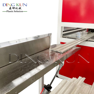 Linea di Produzione per Pannelli in WPC PVC, Macchina per Realizzare Rivestimenti Murali - Product Image 5