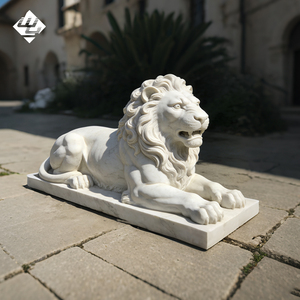 Sculpture de lion couché de style européen en marbre naturel, grande statue de lion reposeur pour la décoration paysagère de cour. - Product Image 2