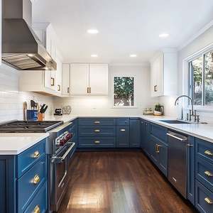 Armoires de cuisine modernes modulaires de luxe en bois avec plan de travail en marbre artificiel et 5+ tiroirs importés de Chine - Product Image 2