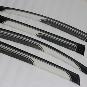 กันสาดประตูหน้าต่างรถยนต์ KQD ขายดีจากโรงงาน ผลิตภัณฑ์กันแดดแบบกำหนดเองสำหรับรถยนต์โตโยต้า อินโนวา ปี 2016 ขึ้นไป - Product Image 2