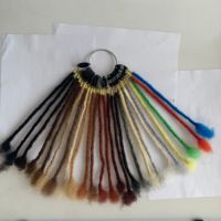 Échantillon de dreadlocks : Présentoir de couleurs, épaisseurs, longueurs et styles pour extensions de dreadlocks en cheveux naturels