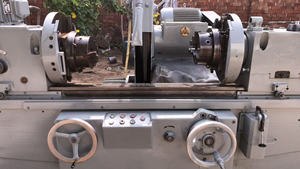 Machine à rectifier les vilebrequins horizontale d'<span class=keywords><strong>occasion</strong></span> M8240 1100 mm pour vilebrequin de moteur, vilebrequin, col de vilebrequin et journal principal - Product Image 3