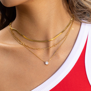 Collier superposé en alliage de zinc plaqué or 18 carats avec pendentif zircon à trois couches, bijou pour femme, idéal pour offrir en occasion spéciale - Product Image 3