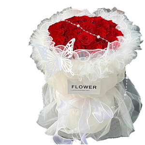 Bouquet di Rose Rosse e Bianche Immortali, Piccolo e Profumato, 35-40cm, Fiore di Sapone Artificiale di Alta Qualità per Fidanzata, Madre, Migliore Amica - Product Image 5