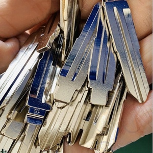 รีโมทอเนกประสงค์ Keydiy รุ่นขายดี พร้อมใบกุญแจเปล่าแบบพับได้สำหรับรถยนต์ - Product Image 4