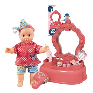 مجموعة ألعاب من 8 قطع 12 بوصة دمى مطاطية ث/طاولة زينة-تتميز بمشط بولي كلوريد الفينيل ، مكياج ، ملحقات صندوق النافذة لعبة لينة - Product Image 2