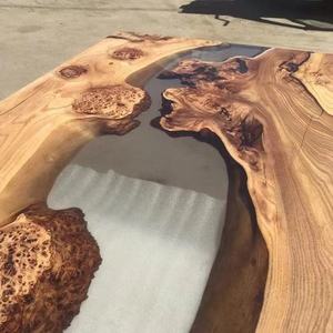 Tavolo da Pranzo per Ristorante in Legno e Resina Epossidica Personalizzato, Arredamento Moderno per Esterni - Product Image 2