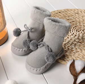 Ingrosso 6 colori soffice peloso spesso caldo pavimento casa pompon dolce maglia pantofola con suole in gomma antiscivolo scarpe del <span class=keywords><strong>bambino</strong></span> calzini - Product Image 3