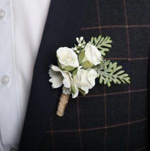 Corsage da Polso e Boutonniere all'Ingrosso per Damigelle e Testimoni, Bouquet da Sposa e Boutonniere per lo Sposo - Product Image 2