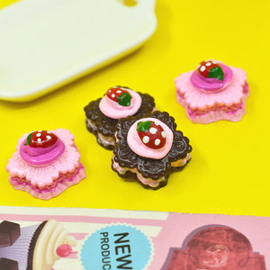 Superventas: Cabujón de resina de postre de pastel con base plana, comida en miniatura para casa de muñecas, para la creación de joyas DIY, pendientes, colgantes y accesorios - Product Image 6