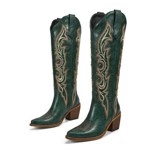 Stivali da Cowgirl WETKISS Taglia Grande 15 Stile Texas Western Vintage Verde Acqua con Punta Affusolata Ricamo Verde e Borchie - Product Image 3