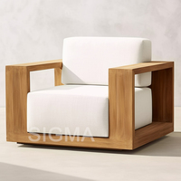 Table de jardin contemporaine en teck massif pour villa de luxe, patio et terrasse, style nordique minimaliste