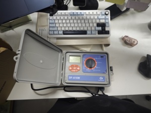 Contrôleur de batterie monoposte DaringFish DFCB01, programmation 60/240 min/4-24 heures, options de montage multiples pour le jardin - Product Image 2