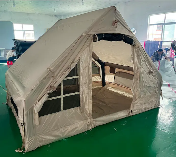 Tenda udara katun poliester luar ruangan, tenda perjalanan dapat digerakkan 4 orang, pembukaan cepat tenda berkemah tiup rumah