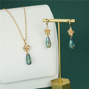 Nuevo Juego de Joyería de 18K de Collar y Aretes con Gota de Agua Grande de Samoa al por Mayor Collar de Cristal de Hawái - Product Image 5