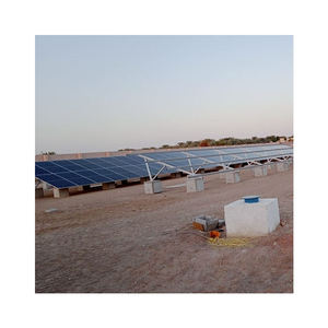 Support de montage solaire au sol en aluminium robuste, résistant aux vents et aux charges de neige, avec fondation en béton - Product Image 1