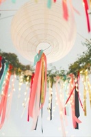 Lanternes en papier rondes blanches, abat-jour suspendu en papier de riz pour la décoration de mariage