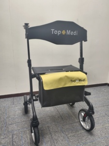 Andador Ligero Moderno con Aspecto de Fibra de Carbono y Aluminio - Plegable Compacto de 4 Ruedas para la Movilidad de Personas Mayores - Product Image 3