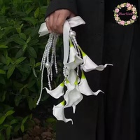 Luxuriöser handgefertigter Perlen-Brautstrauß mit echten Wasserfall-Calla-Lilien für Hochzeitsfeier-Dekoration 2026